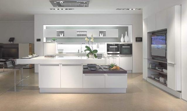 现代简约风格厨房橱柜设计--中岛台的灯光效果对整体的影响